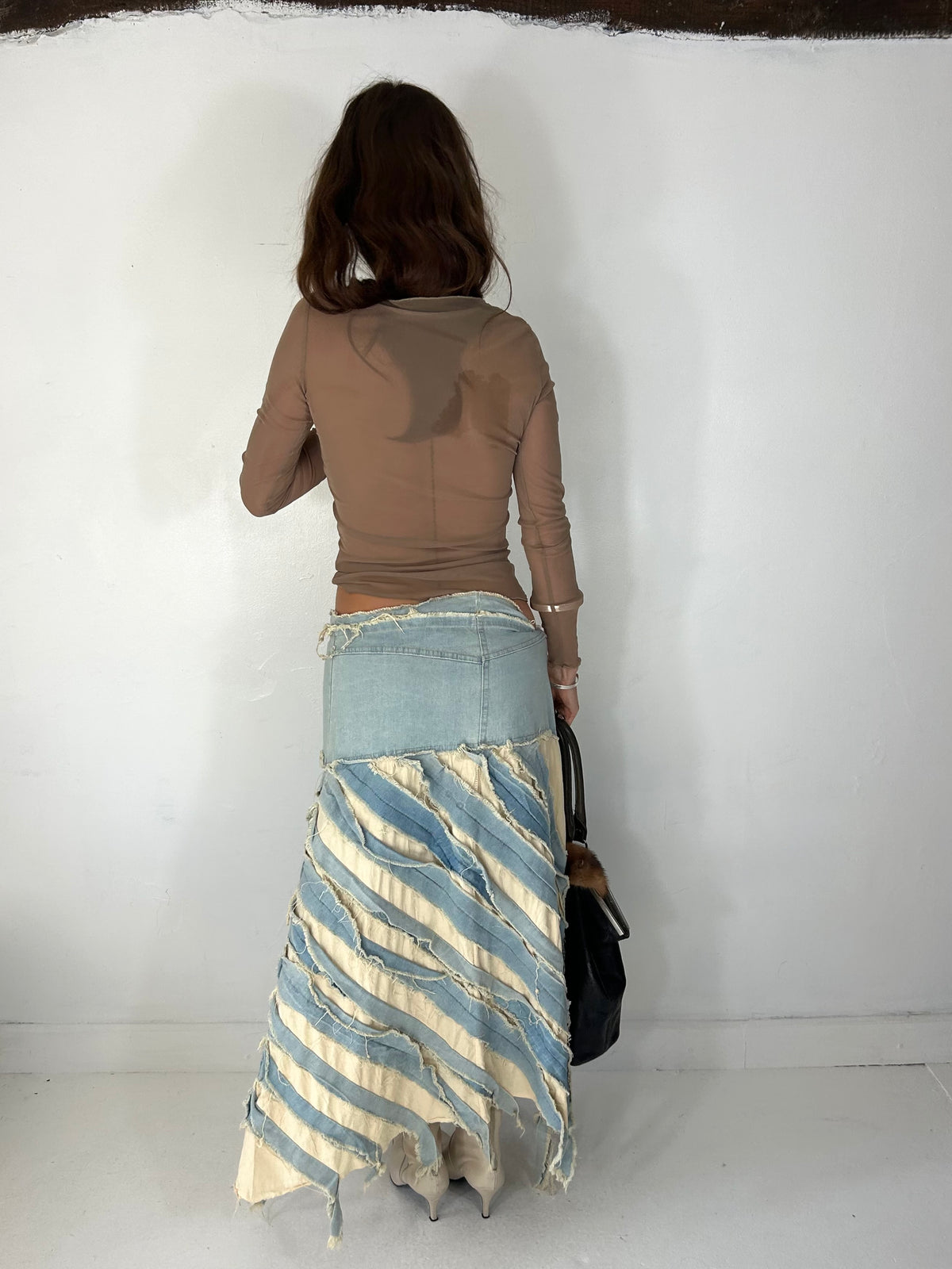 587 Distressed Maxi