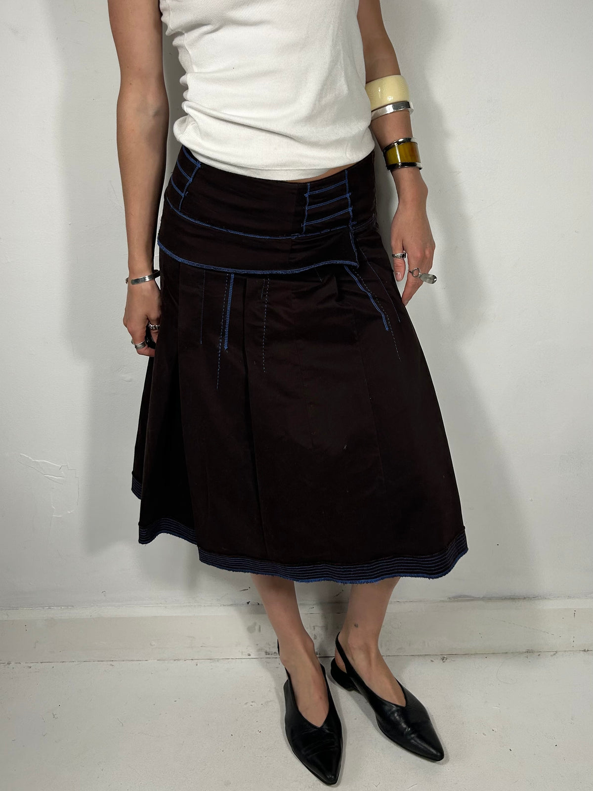 029 Contrast Stitch Midi