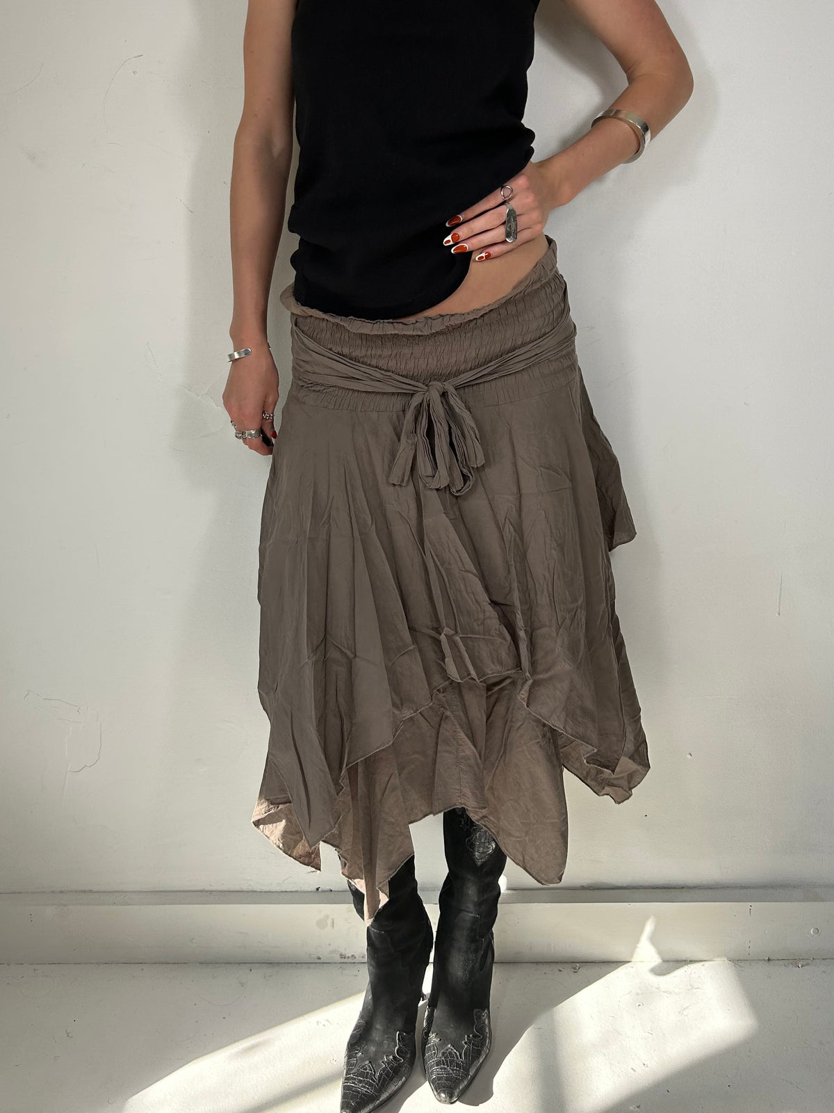 007 Ruffle Midi