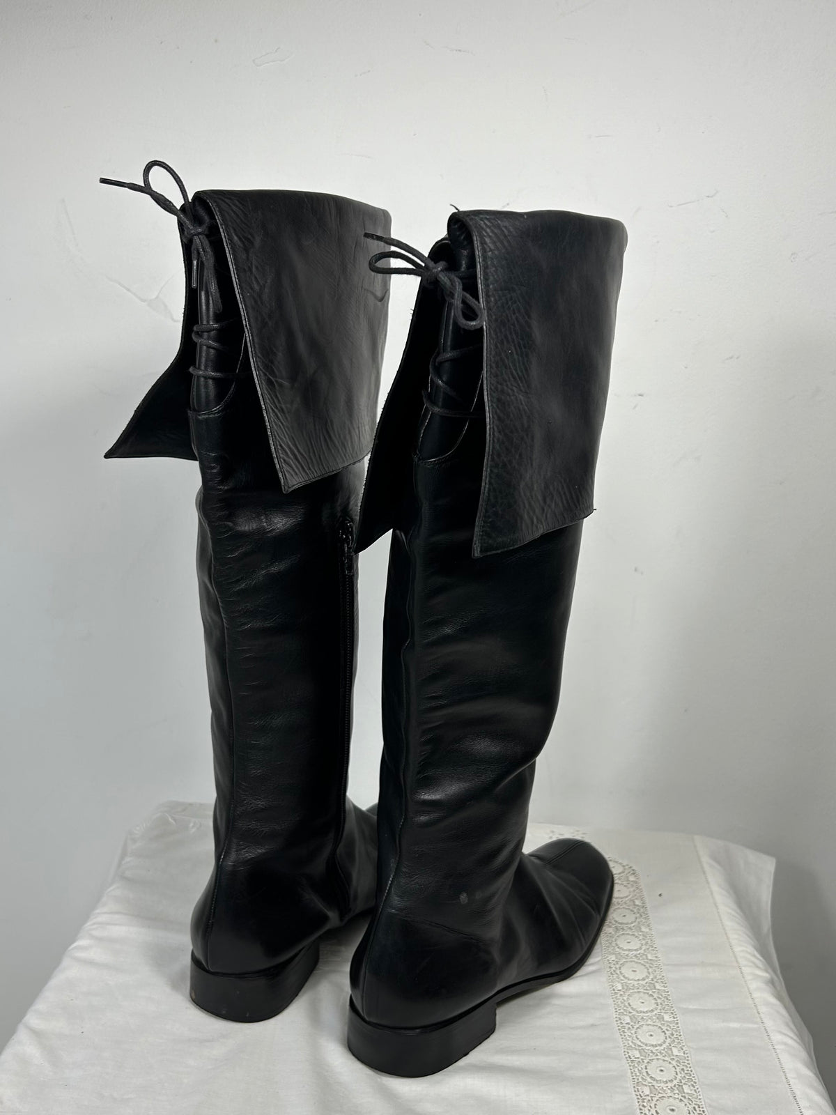 Lace Up Fold Boots