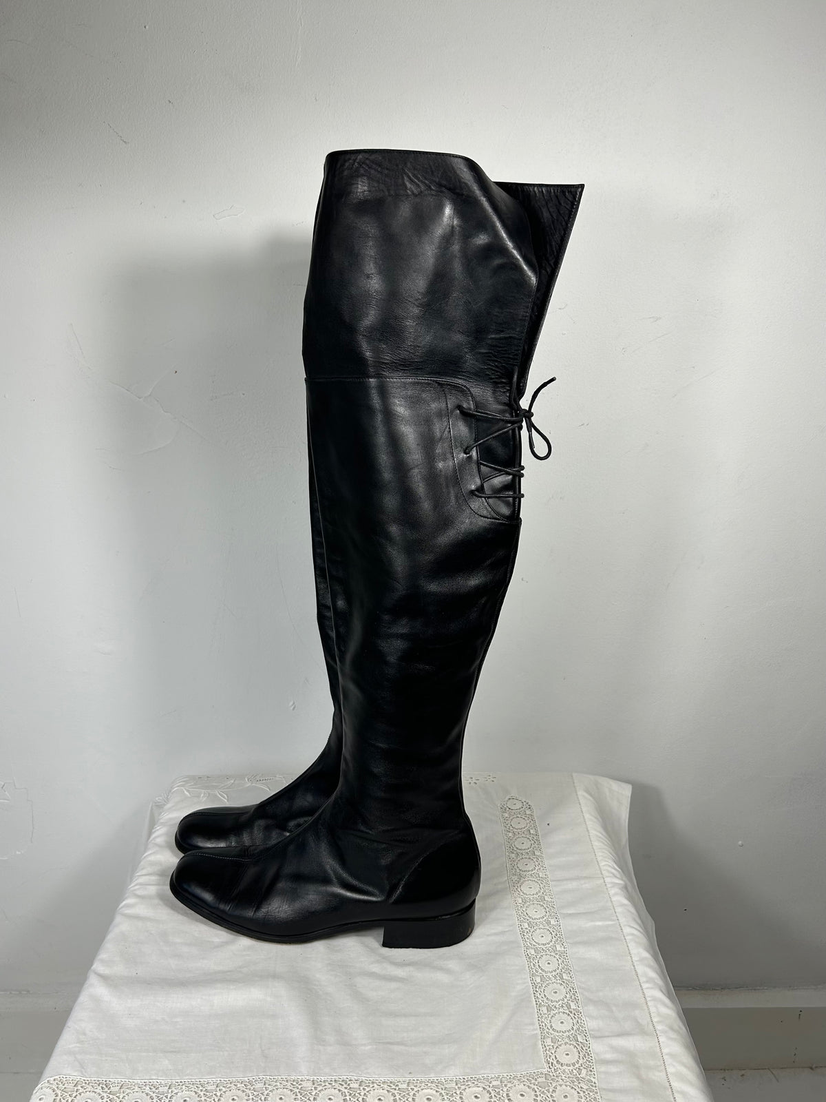 Lace Up Fold Boots