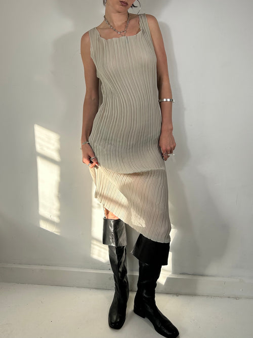 015 Pleated Maxi