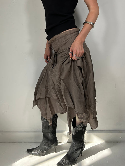 007 Ruffle Midi