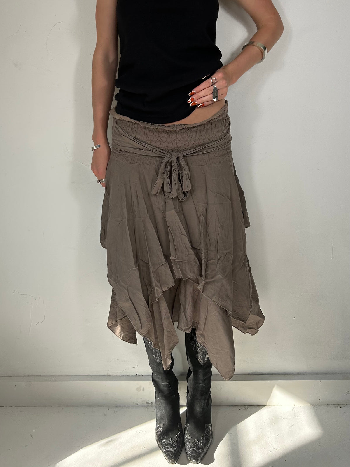 007 Ruffle Midi