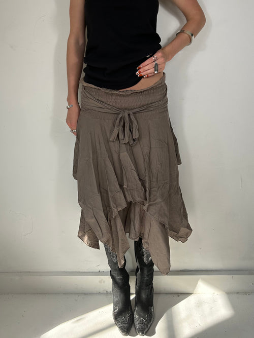 007 Ruffle Midi