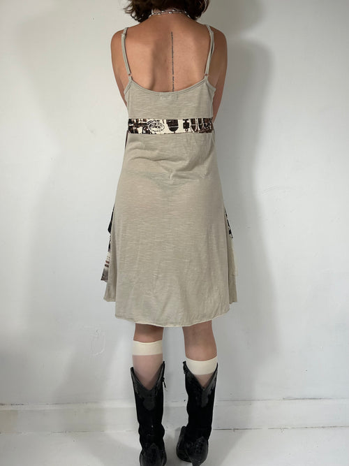 053 Graphic Mini