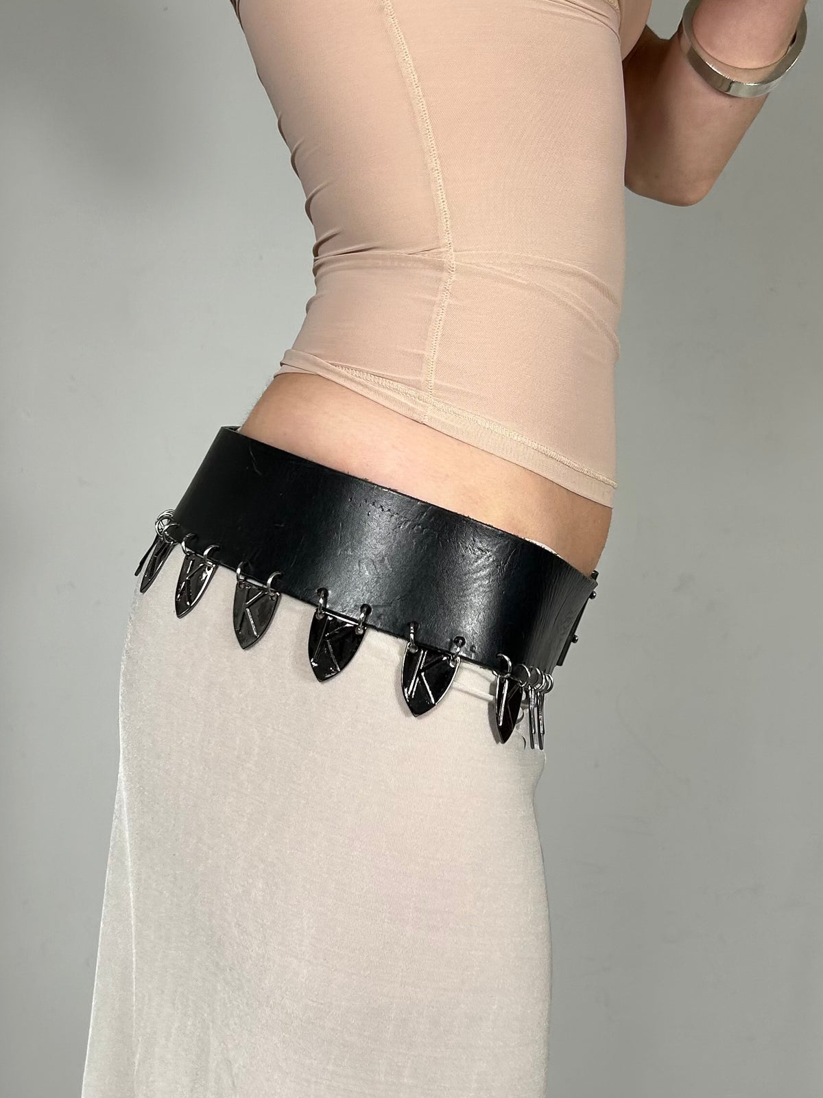 008 Dangle Belt