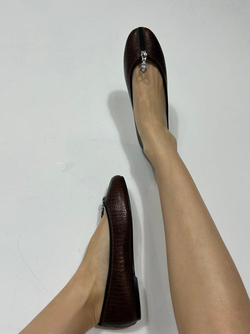 Zip Flats