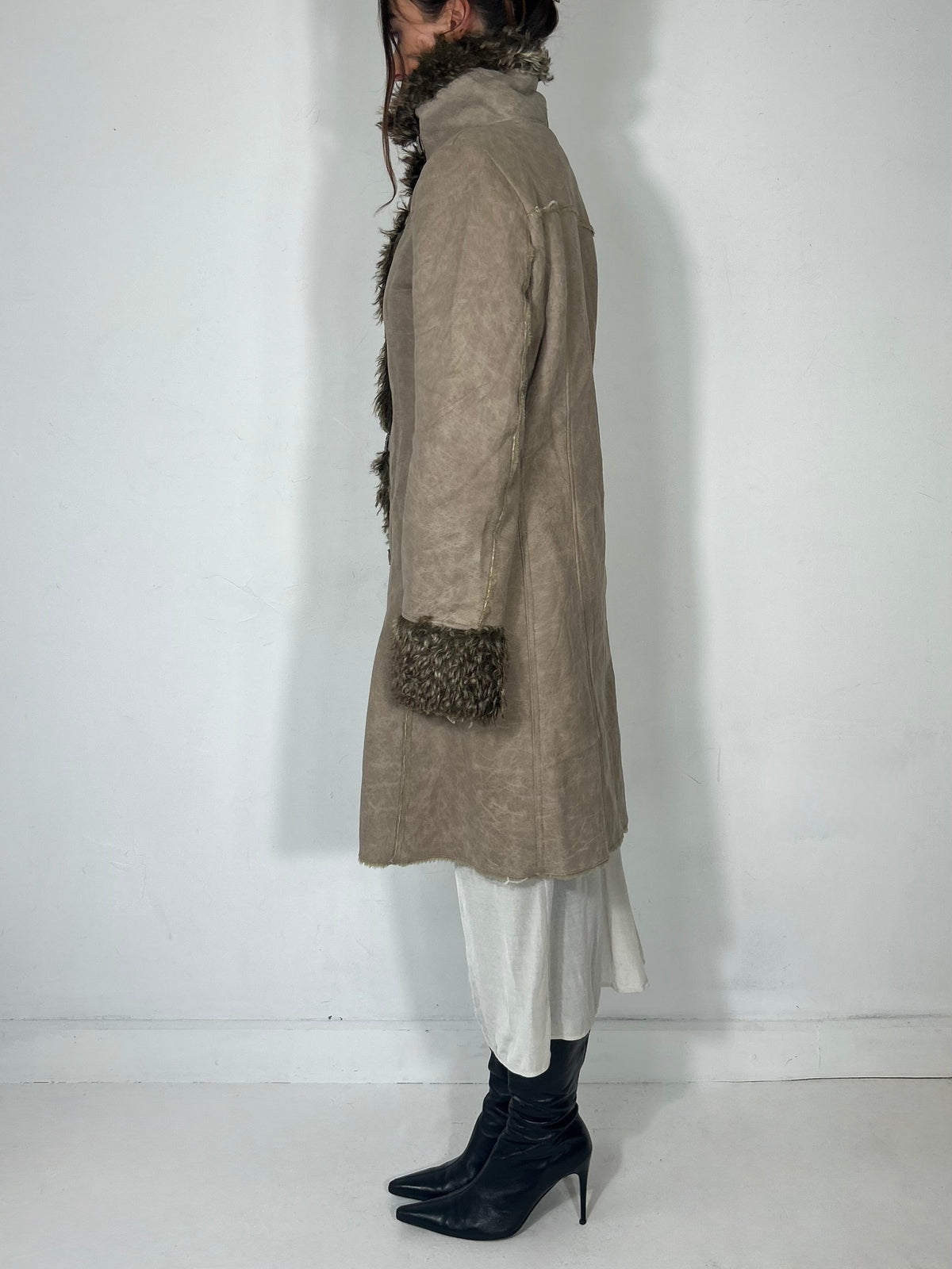 137 Eyelet Trench