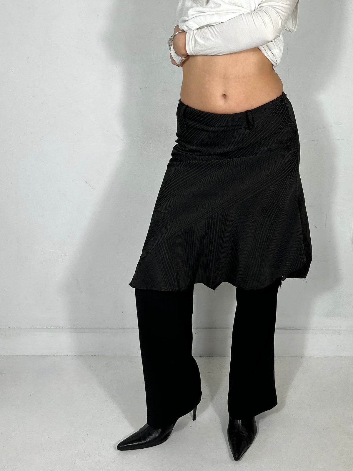 279 Asymmetric Midi