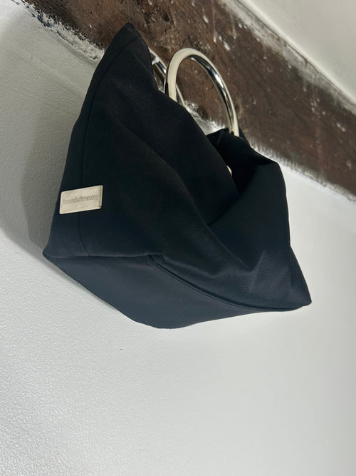 Hoop Clutch