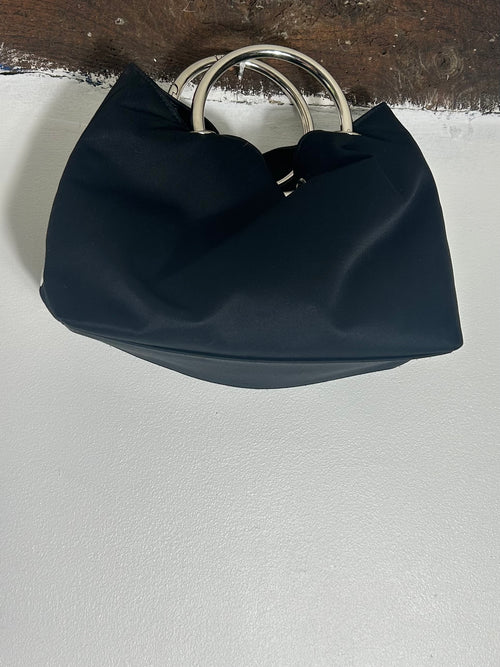 Hoop Clutch