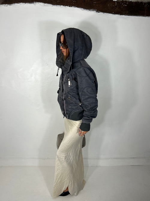 564 Hooded Bomber