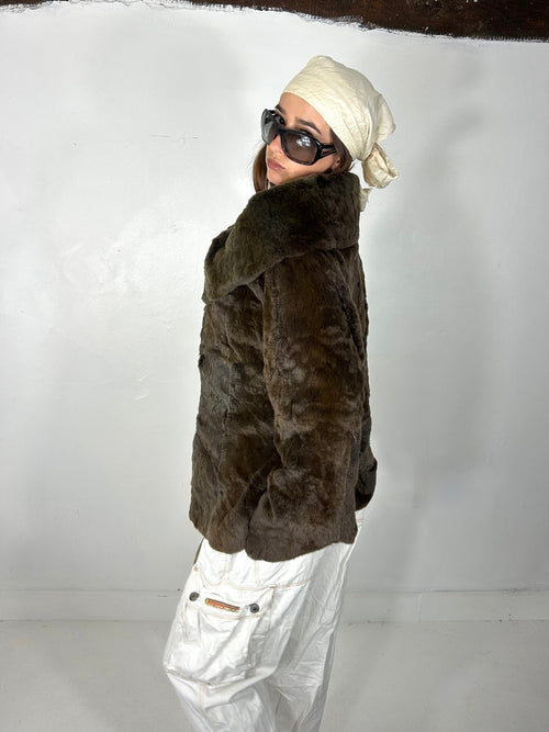 566 Fur Drape