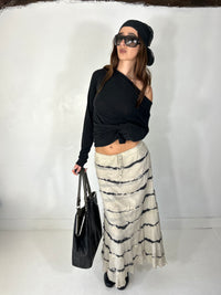 592 Distressed Maxi