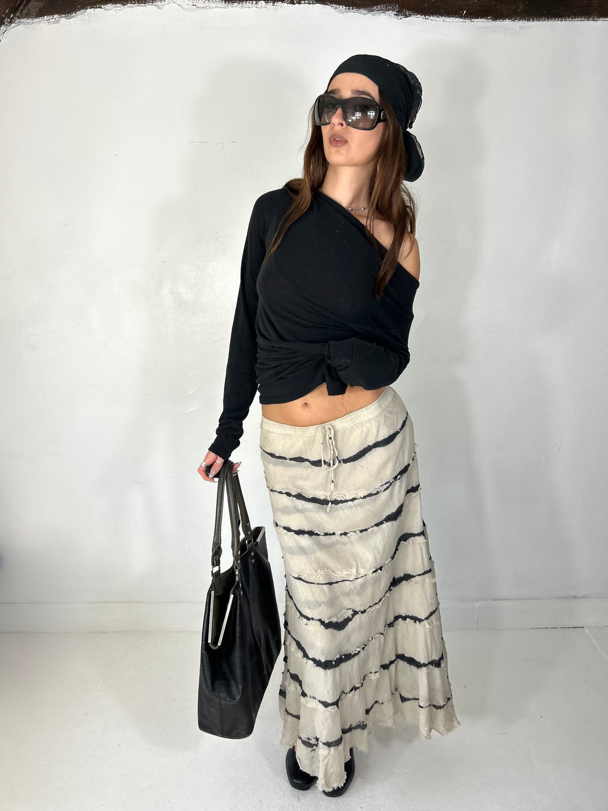 592 Distressed Maxi