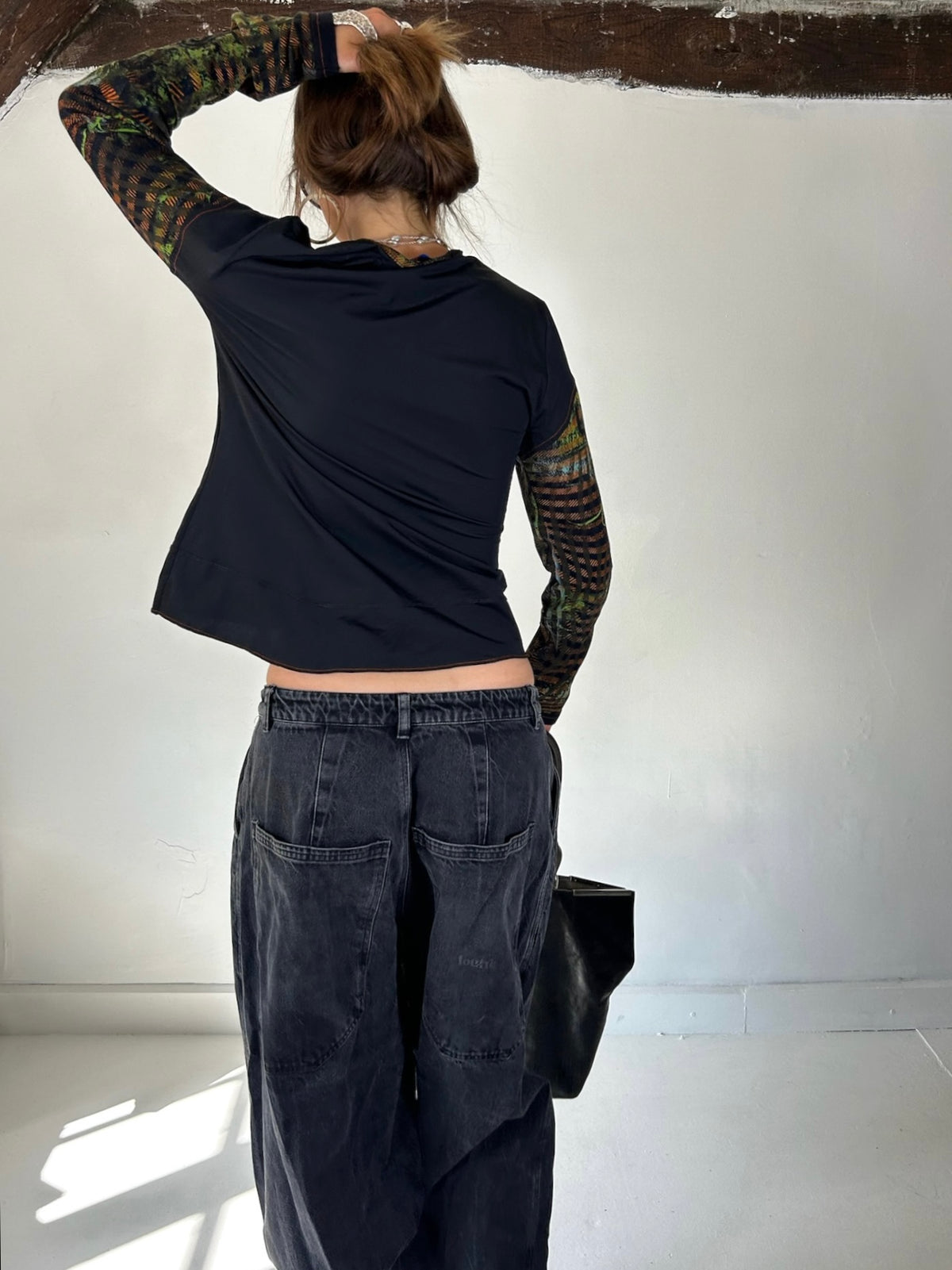 886 Zip Top