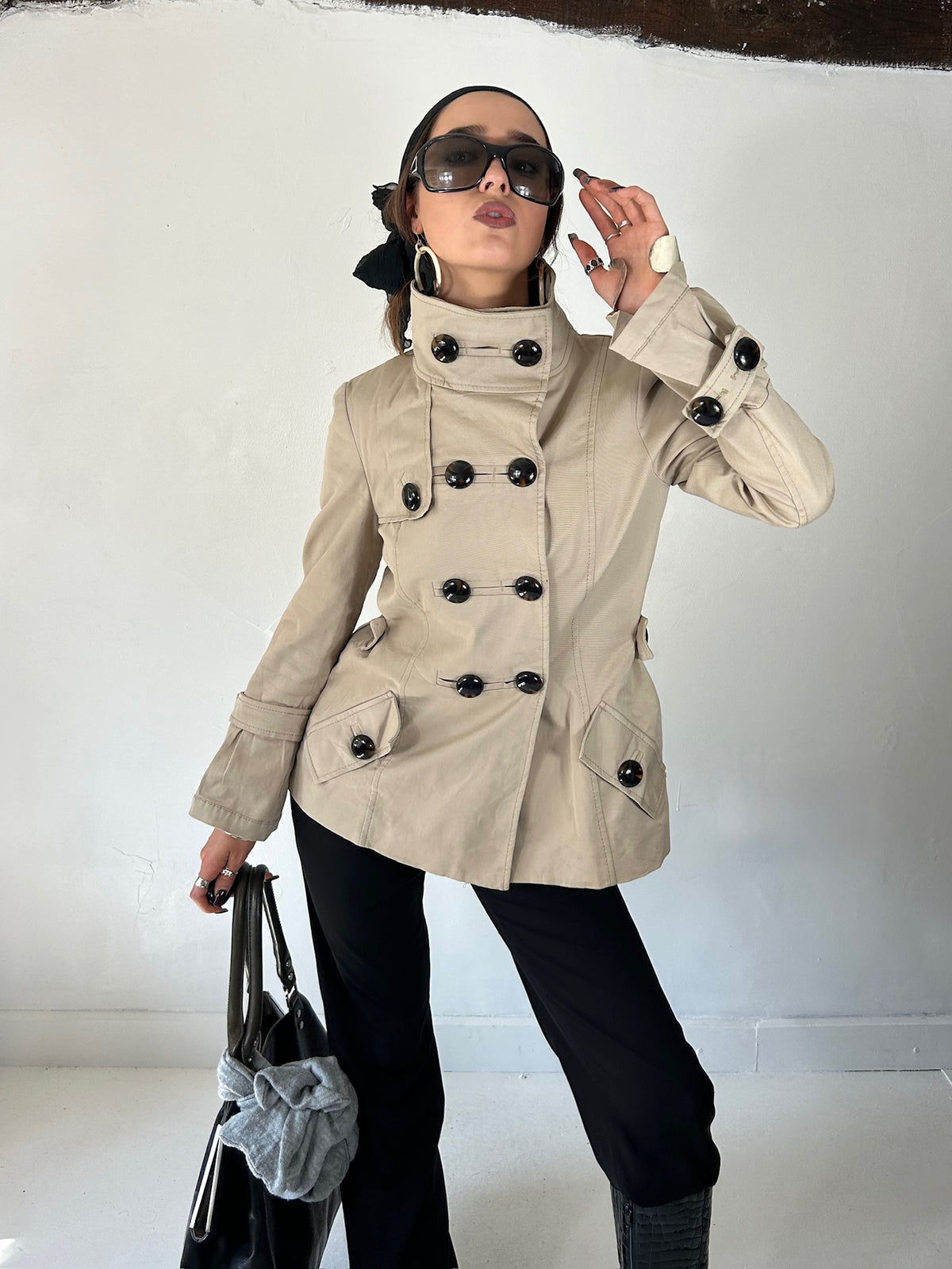324 Button Trench